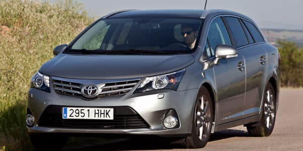 Alfombrilla para Toyota Avensis Touring Sports (2012-2024)