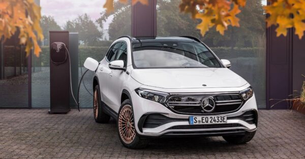 Alfombrilla para Mercedes-Benz EQA (2021-2024)