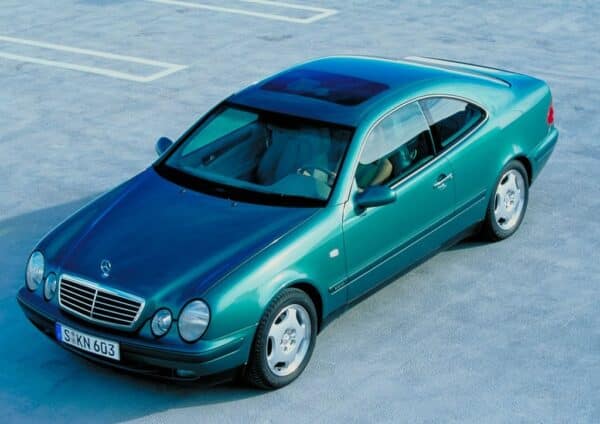 Alfombrilla para Mercedes-Benz CLK W208 (1997-2003)
