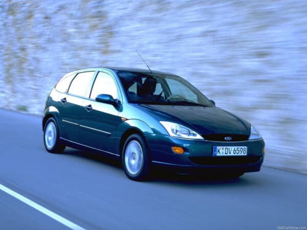 Alfombrilla para Ford Focus MK1 3 y 5 puertas (1998-2004)
