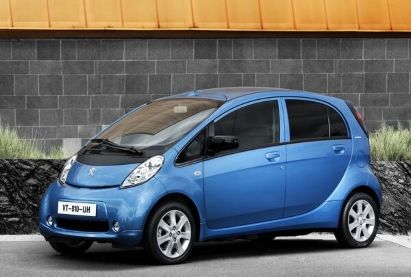 Alfombrilla para Peugeot iOn (2010-2024)