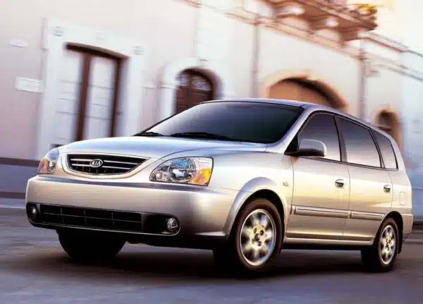 Alfombrilla para Kia Carens (2002-2006)
