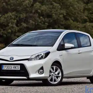 Alfombrilla para Toyota Yaris 3/5 puertas Híbrido (2012-05/2017)