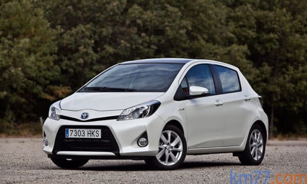 Alfombrilla para Toyota Yaris 3/5 puertas Híbrido (2012-05/2017)