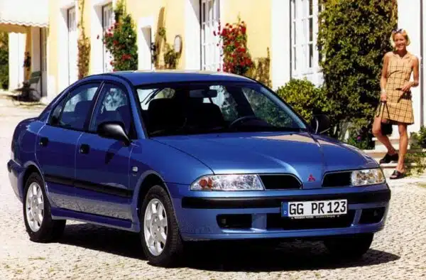 Alfombrilla para Mitsubishi Carisma (1995-2001)