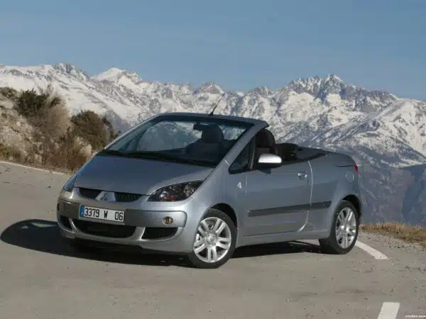 Alfombrilla para Mitsubishi Colt Cabrio (2006-2009)