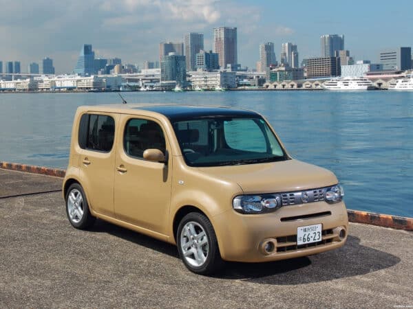 Alfombrilla para Nissan Cube (2002-2008)