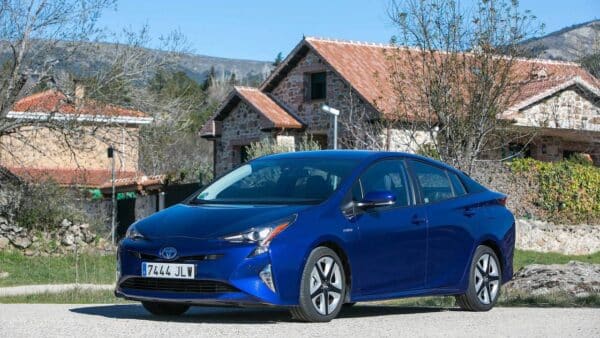 Alfombrilla para Toyota Prius (2016-2024)