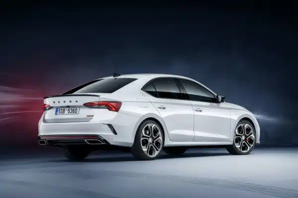Alfombrilla para Skoda Octavia Sedan (04/2020-2024)
