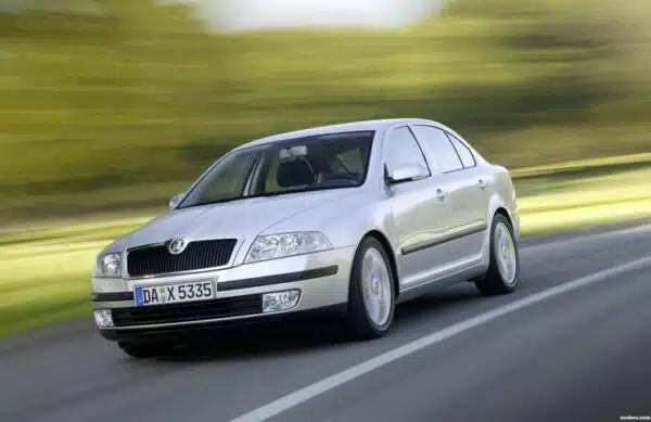 Alfombrilla para Skoda Octavia Sedan (1996-2004)