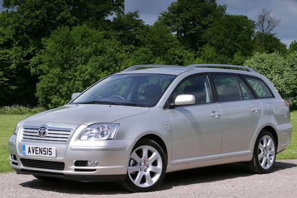 Alfombrilla para Toyota Avensis Touring Sports (2003-2006)
