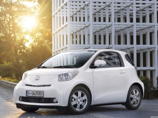 Alfombrilla para Toyota IQ (2008-2014)