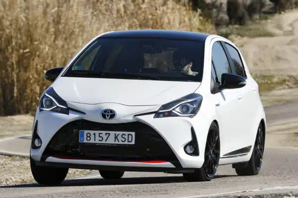 Alfombrilla para Toyota Yaris 3/5 puertas (05/2017-08/2020)